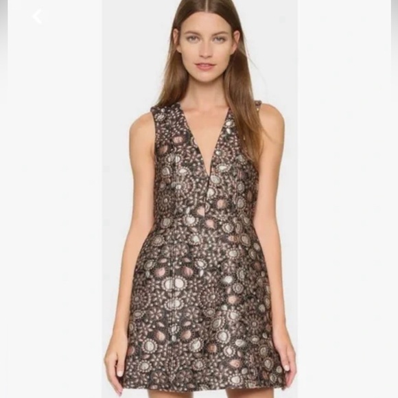Alice + Olivia Dresses & Skirts - Alice+Olivia Short Dress Wedding Guest Metallic Structured Pockets Pacey Lantern